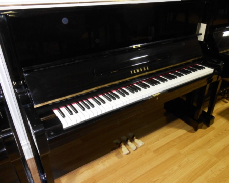 Đàn Yamaha Upright Piano U1