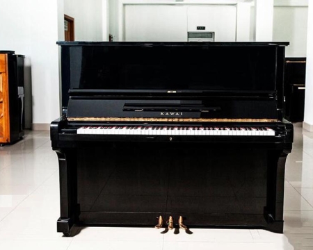 Đàn Piano Điện Upright Kawai AT22