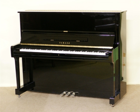 Đàn Yamaha Upright Piano U1A