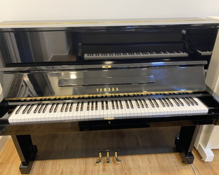 Đàn Piano Yamaha U1E